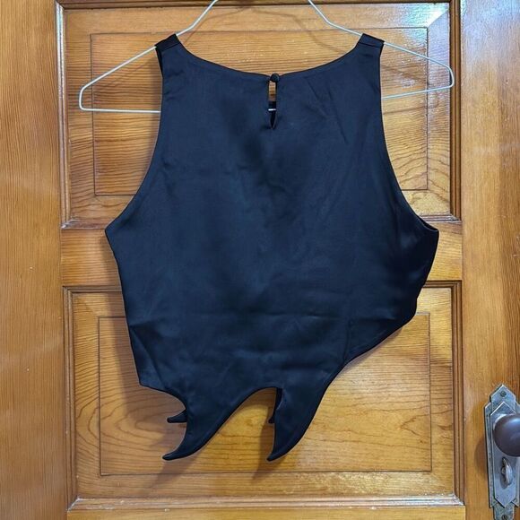 The Kript Black Satin Asymmetrical Top Women’s Large - Picture 6 of 6